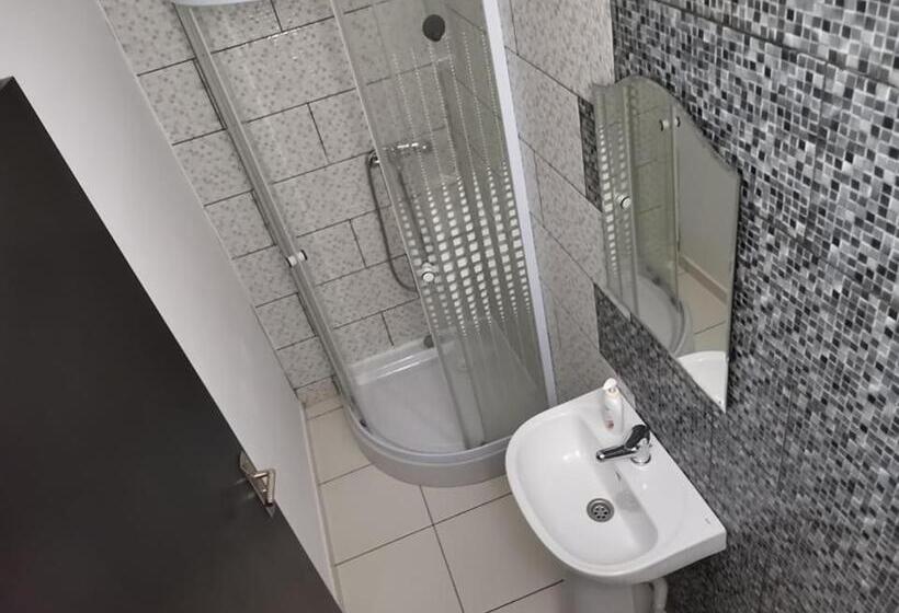 بنسيون Natalia Guesthouse