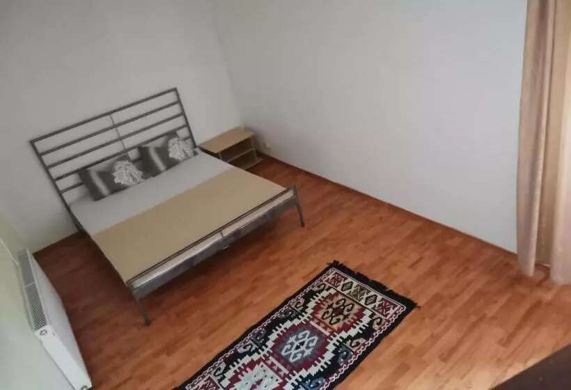 ペンション Natalia Guesthouse