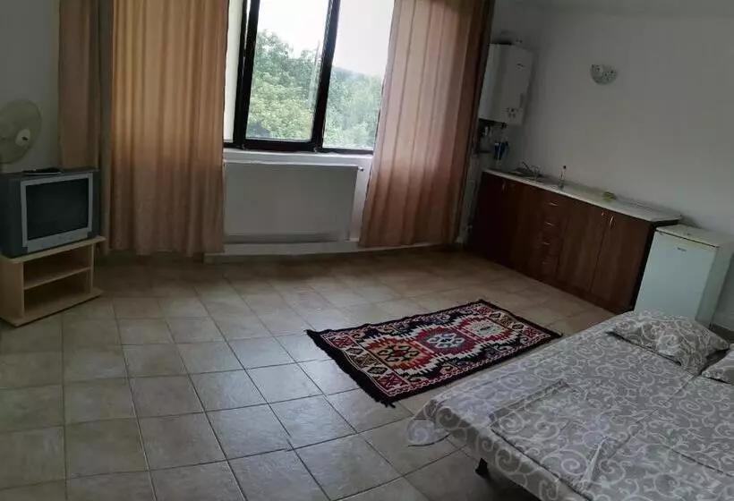 ペンション Natalia Guesthouse
