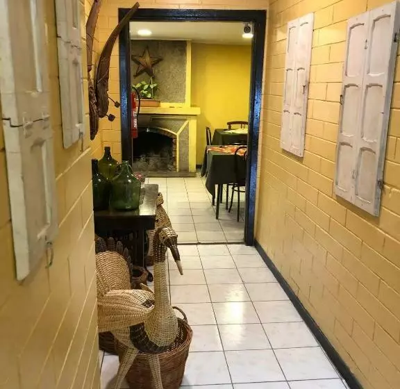 Pensión Y Residencial Aleros De Molina