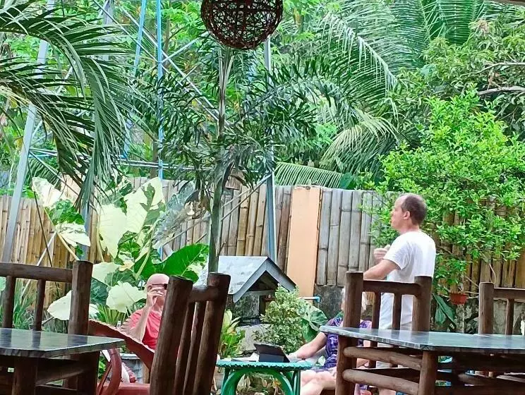 ユースホステル Greenhut Pension & Bar