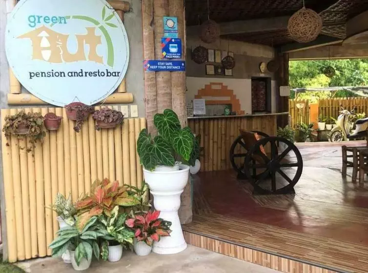 ユースホステル Greenhut Pension & Bar