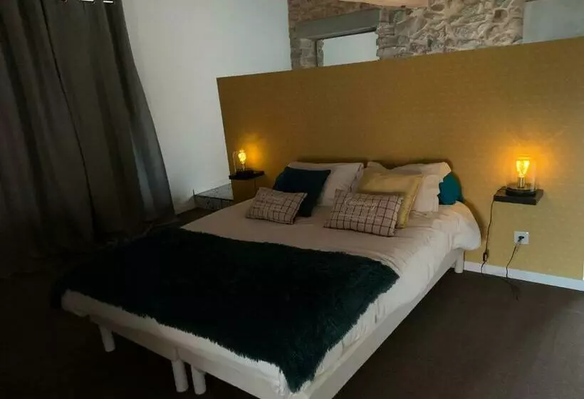تختخواب و صبحانه Chambre D’hôtes Nature Et Saveurs