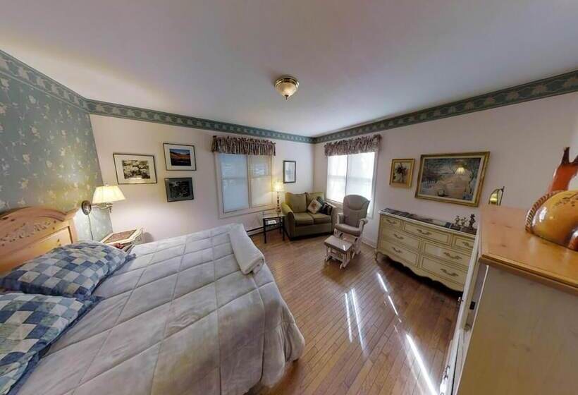 住宿加早餐 Dodgeton Creek Inn