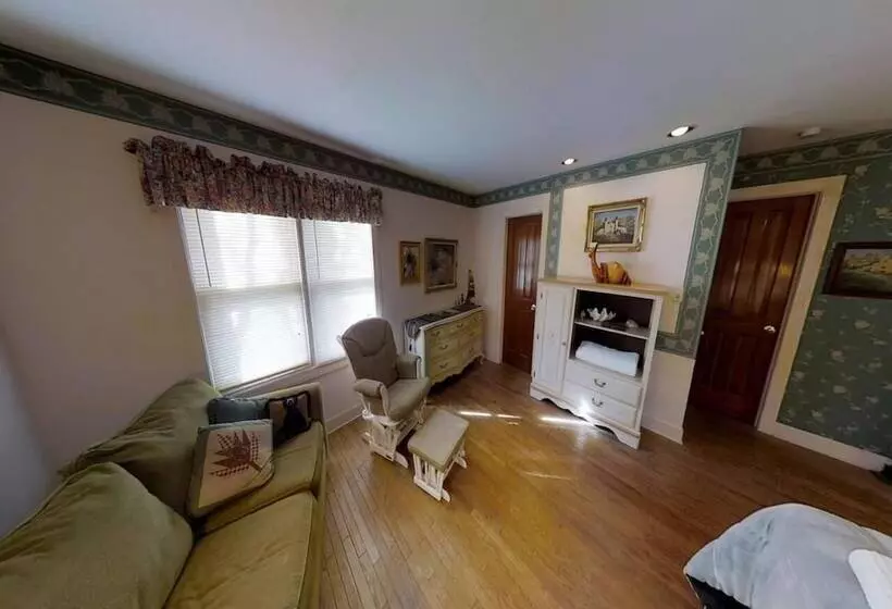 Aamiaismajoitus (B&B) Dodgeton Creek Inn