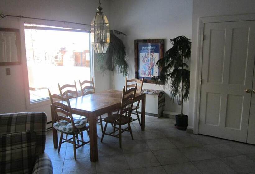 住宿加早餐 Dodgeton Creek Inn