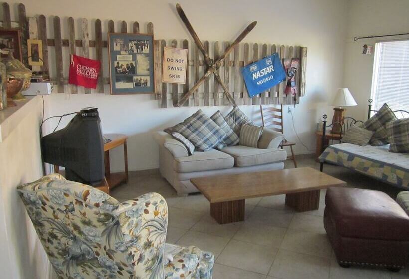 住宿加早餐 Dodgeton Creek Inn