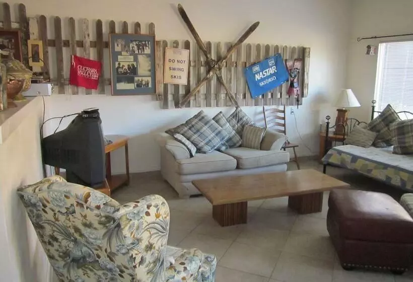 Aamiaismajoitus (B&B) Dodgeton Creek Inn