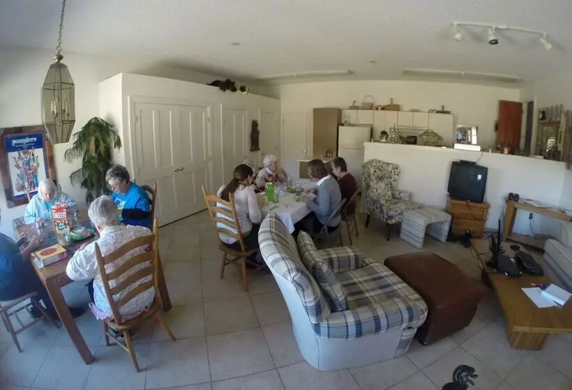 Aamiaismajoitus (B&B) Dodgeton Creek Inn