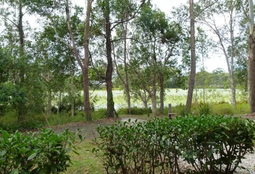 ベッドアンドブレックファースト Lake Russell Lakeside Retreat