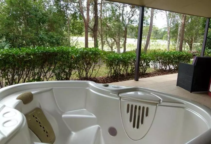 ベッドアンドブレックファースト Lake Russell Lakeside Retreat