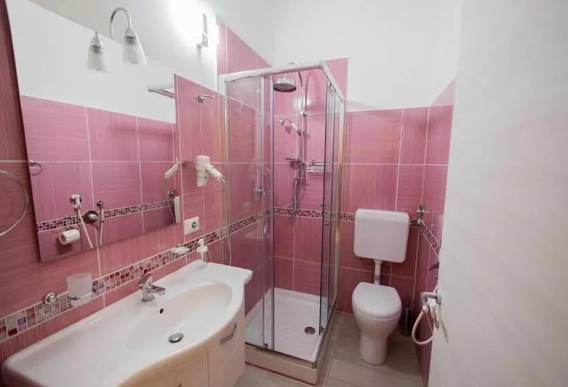 ベッドアンドブレックファースト Le Camere Di Corte