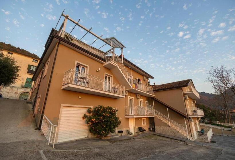 ベッドアンドブレックファースト Le Camere Di Corte