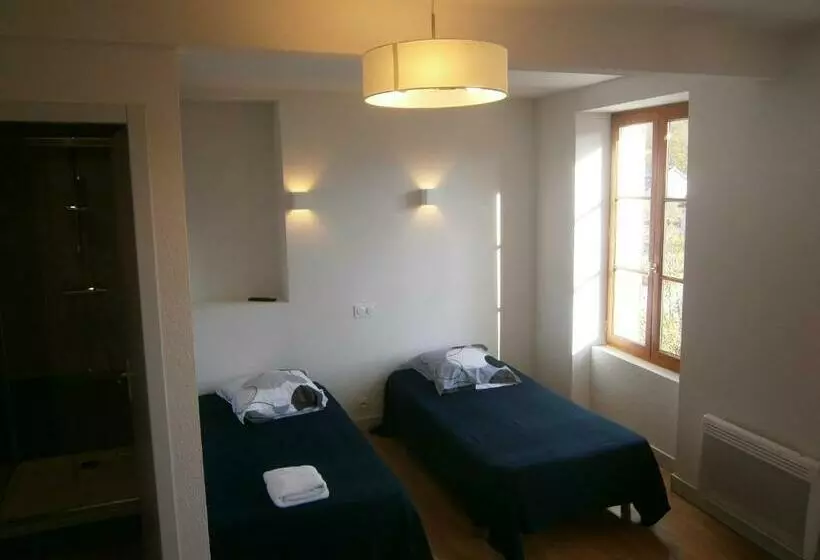 ベッドアンドブレックファースト Les Dimathal