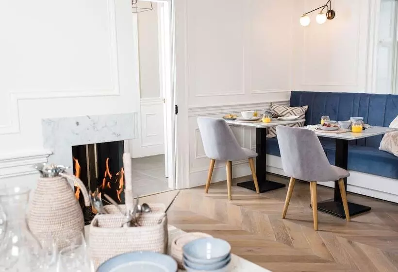 Aamiaismajoitus (B&B) One Shore Street