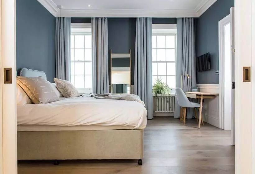 Aamiaismajoitus (B&B) One Shore Street