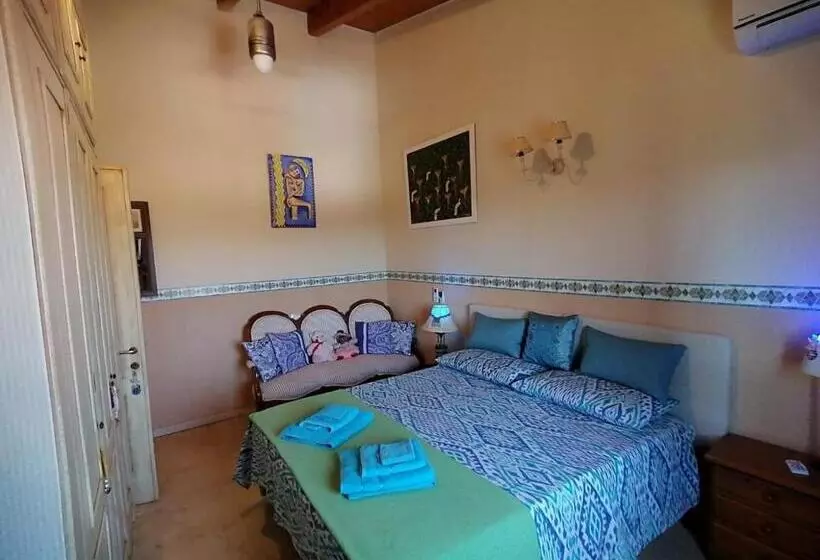 ベッドアンドブレックファースト Orange Ville