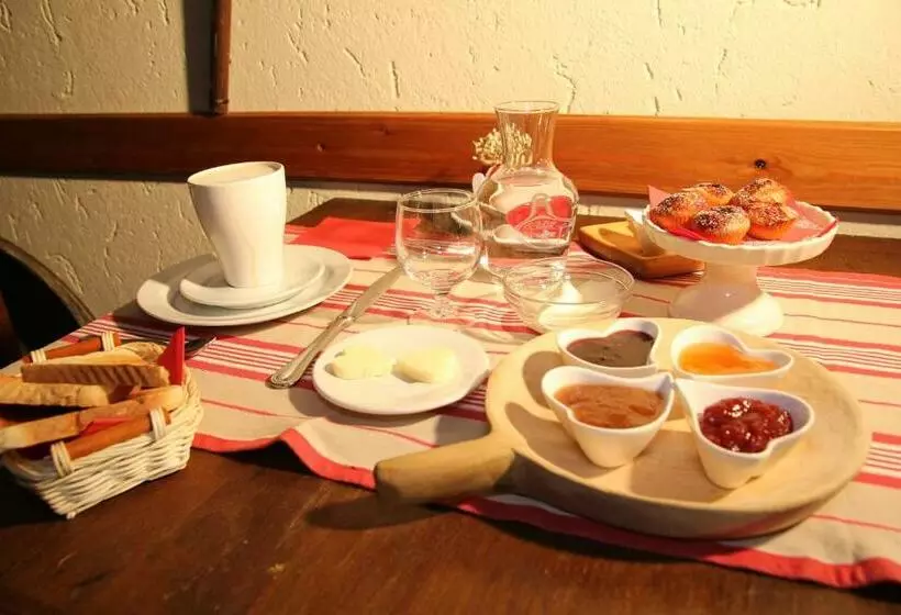 ホテル Agriturismo La Pedruscia