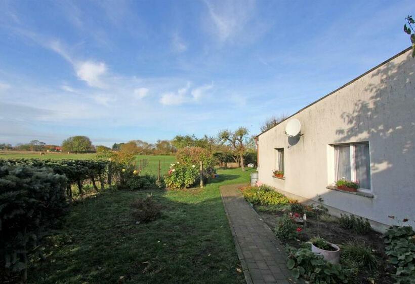 ホテル Ferienhaus Liepgarten Vorp 1001