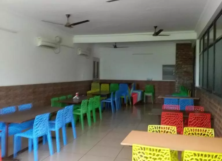 Hotel Krishna Hansraj