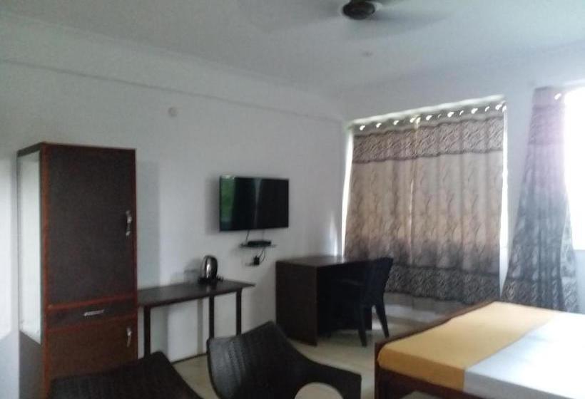 Hotel Krishna Hansraj