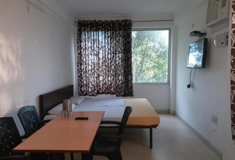 Hotel Krishna Hansraj