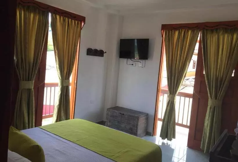 ホテル Madre Laura Jericó