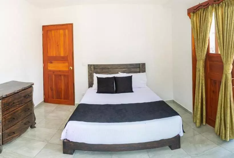 ホテル Madre Laura Jericó