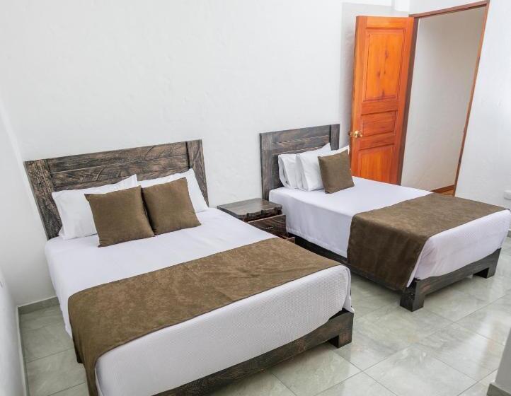 Otel Madre Laura Jericó