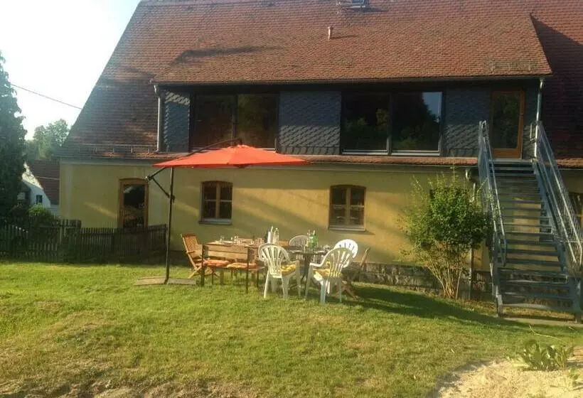 Moderne Pension Vonbartsch Mit Ladestation In Der Sächsischen Schweiz