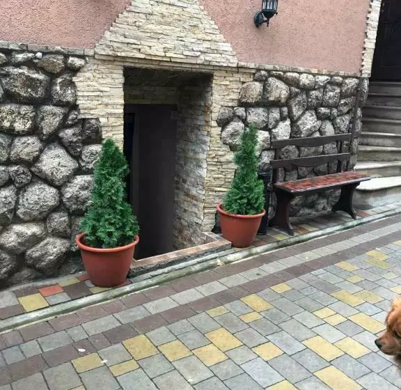 Majatalo Guest House Zhanna