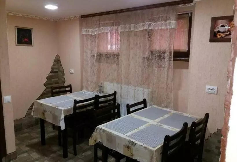 Majatalo Guest House Zhanna