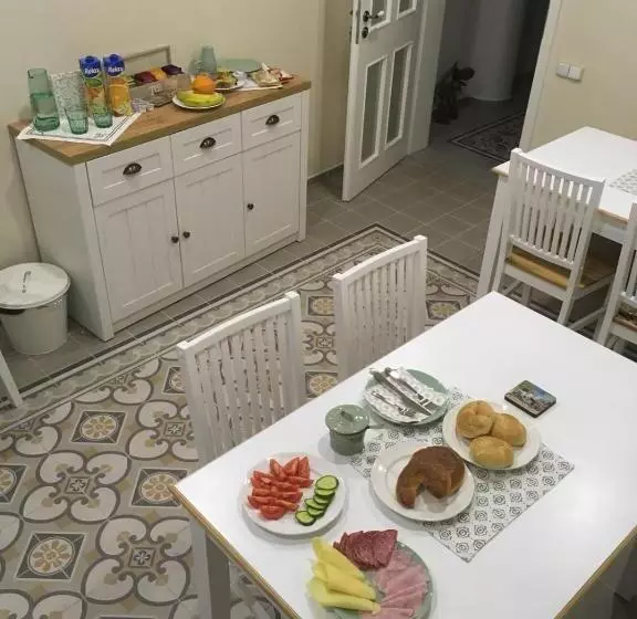 Majatalo Guesthouse Sam