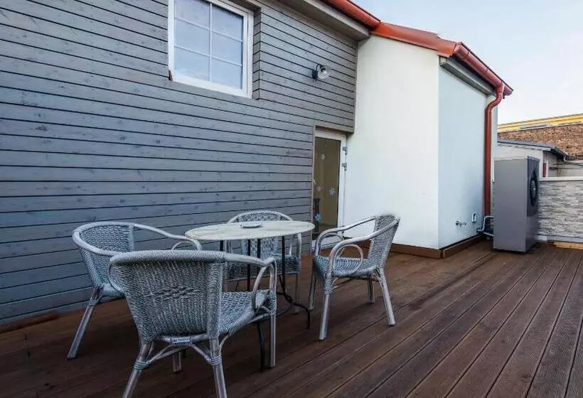 Majatalo Guesthouse Sam