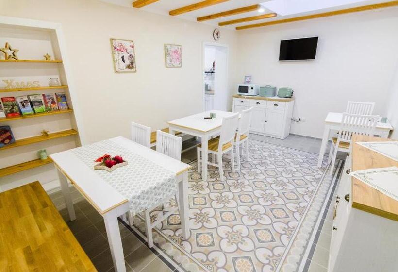 Panzió Guesthouse Sam