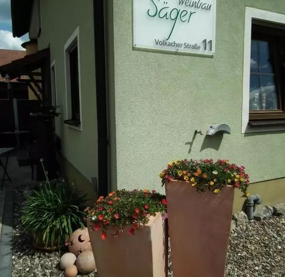 ユースホステル Gästehof Weinbau Säger