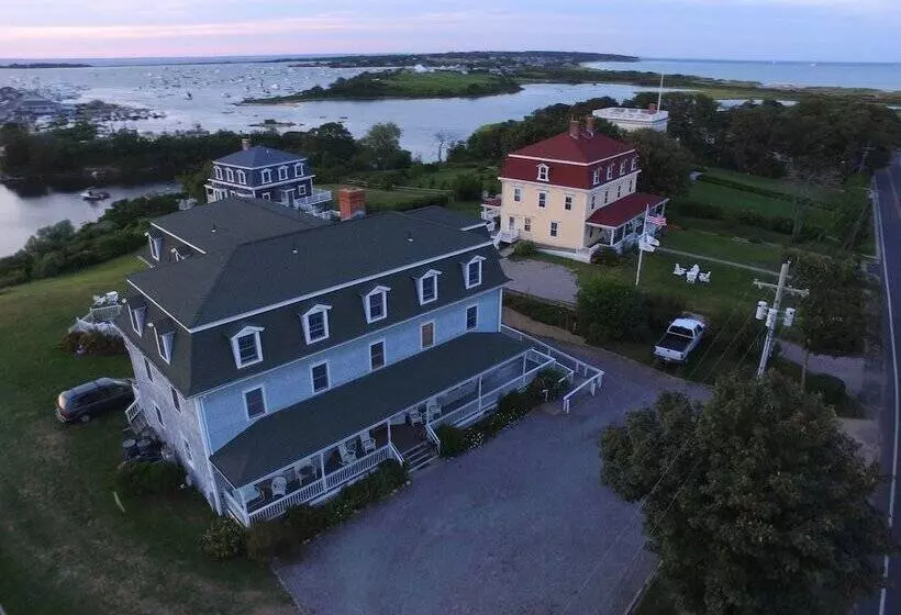 Retkeilymaja Payne's Harbor View Inn