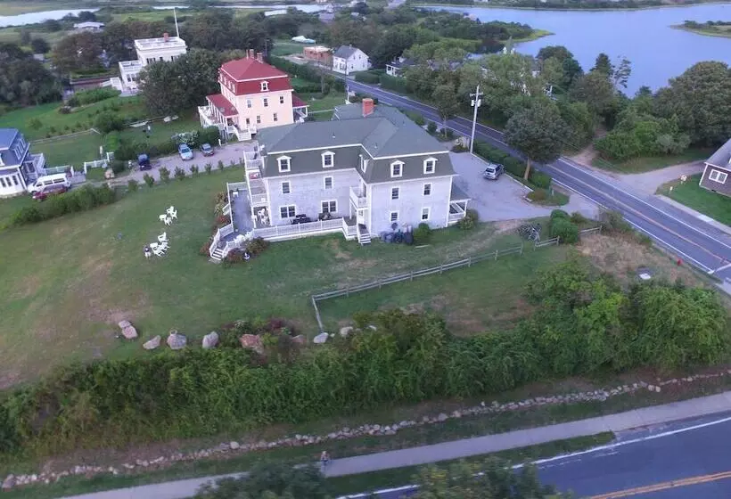 Retkeilymaja Payne's Harbor View Inn