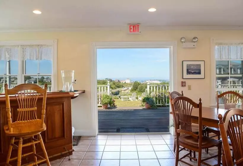 Retkeilymaja Payne's Harbor View Inn