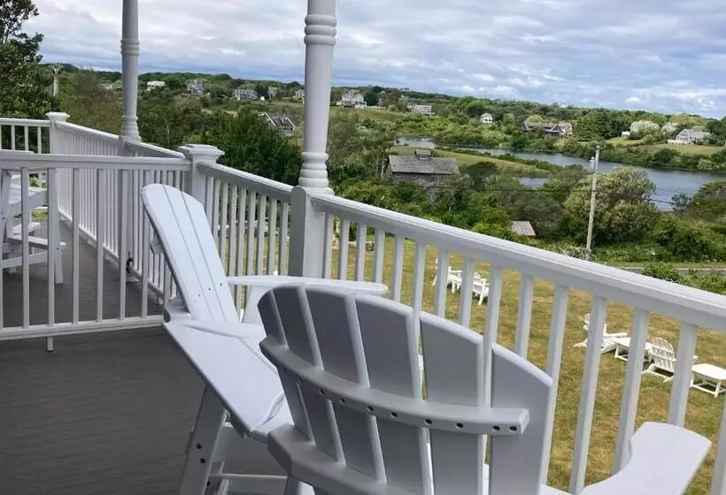 Retkeilymaja Payne's Harbor View Inn