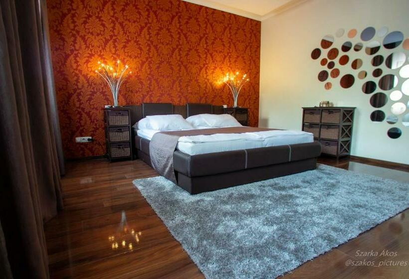 مبيت وإفطار Pollushof Panzió és étterem