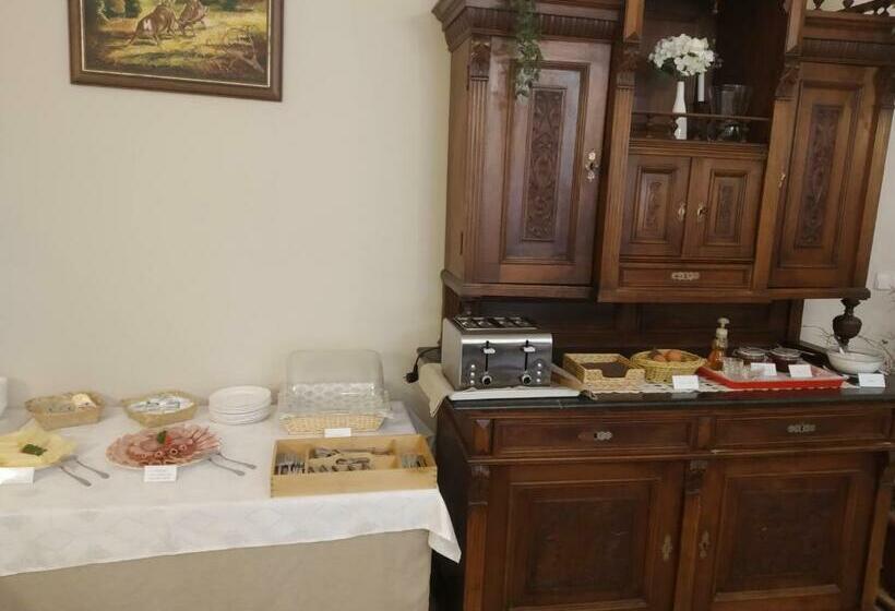 צימר Pollushof Panzió és étterem