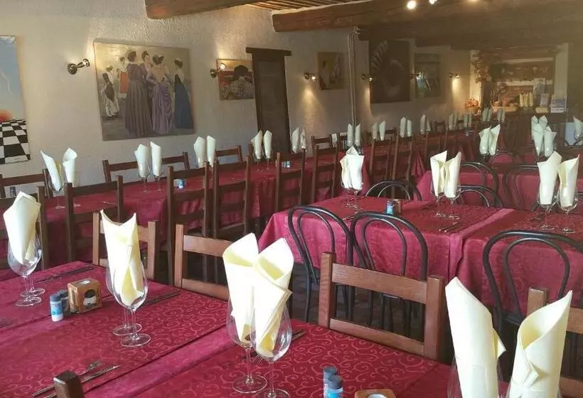 Hotelli Auberge Roman