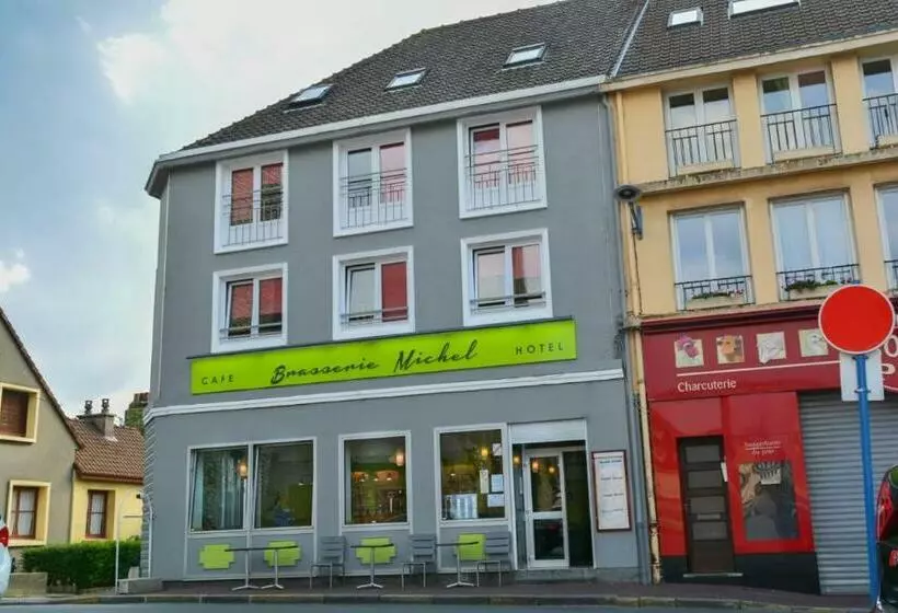 ホテル Brasserie Michel / Cesar