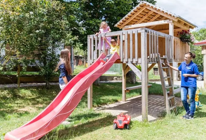 Gasthof   Hotel Zum Ochsen Gmbh