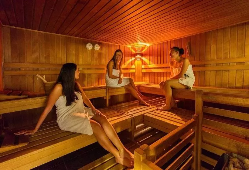 Gasthof   Hotel Zum Ochsen Gmbh