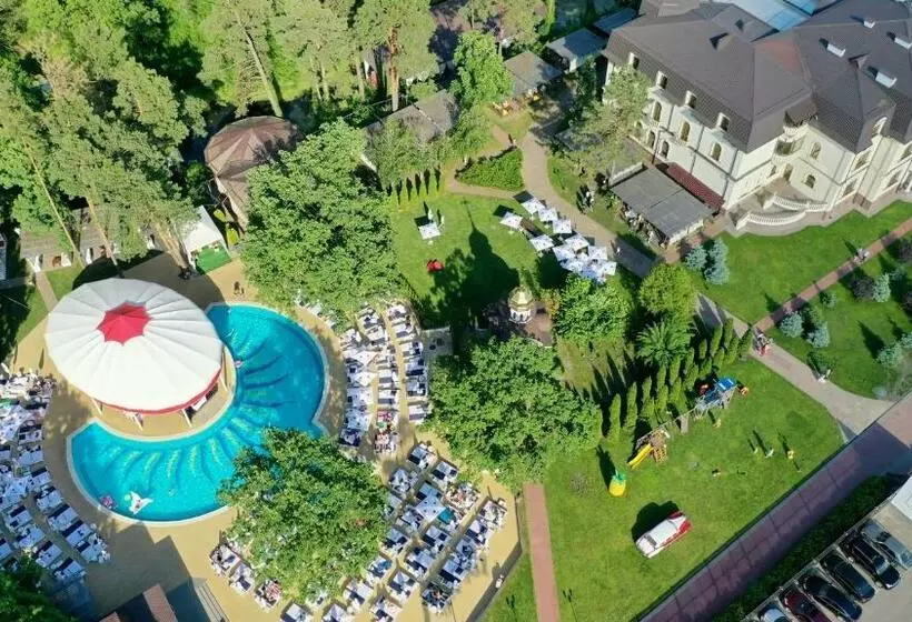 ホテル Koncha Zaspa Park