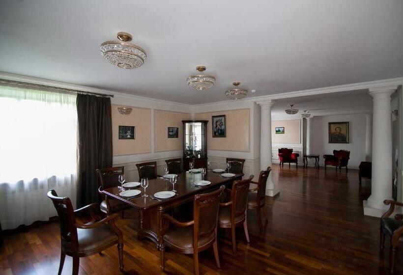 فندق Koncha Zaspa Park