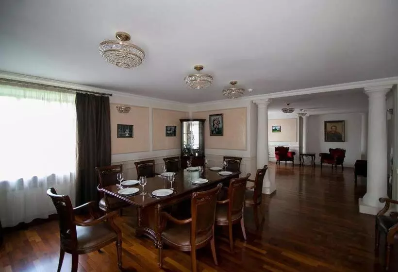 ホテル Koncha Zaspa Park