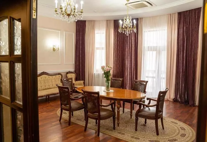 ホテル Koncha Zaspa Park